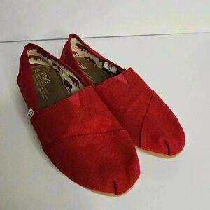 Tom's Women's Red Canvas Classic Minimalist Casual Comfy Slip On Shoes Size US 7